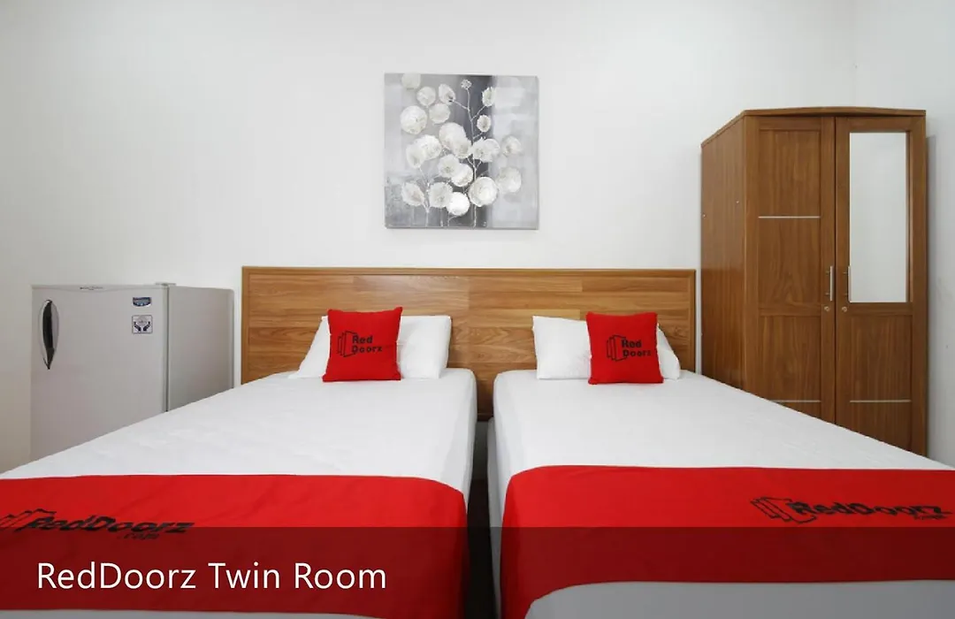 Reddoorz Plus Near Plaza Indonesia-1